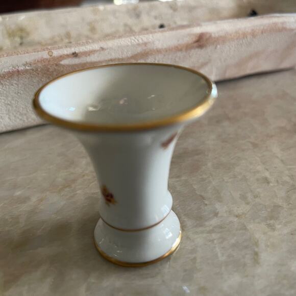 Limoges France mini porcelain vase or toothpick holder vintage - Picture 2 of 12